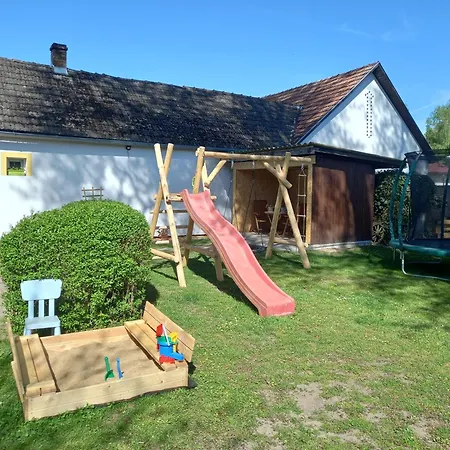 Beníškovec, Apartamento *